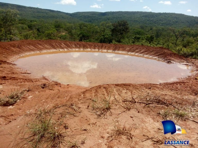 Lassance é avaliada como um dos Municípios Modelo na Produção de Barraginhas por Engenheiro Agrônomo da Embrapa