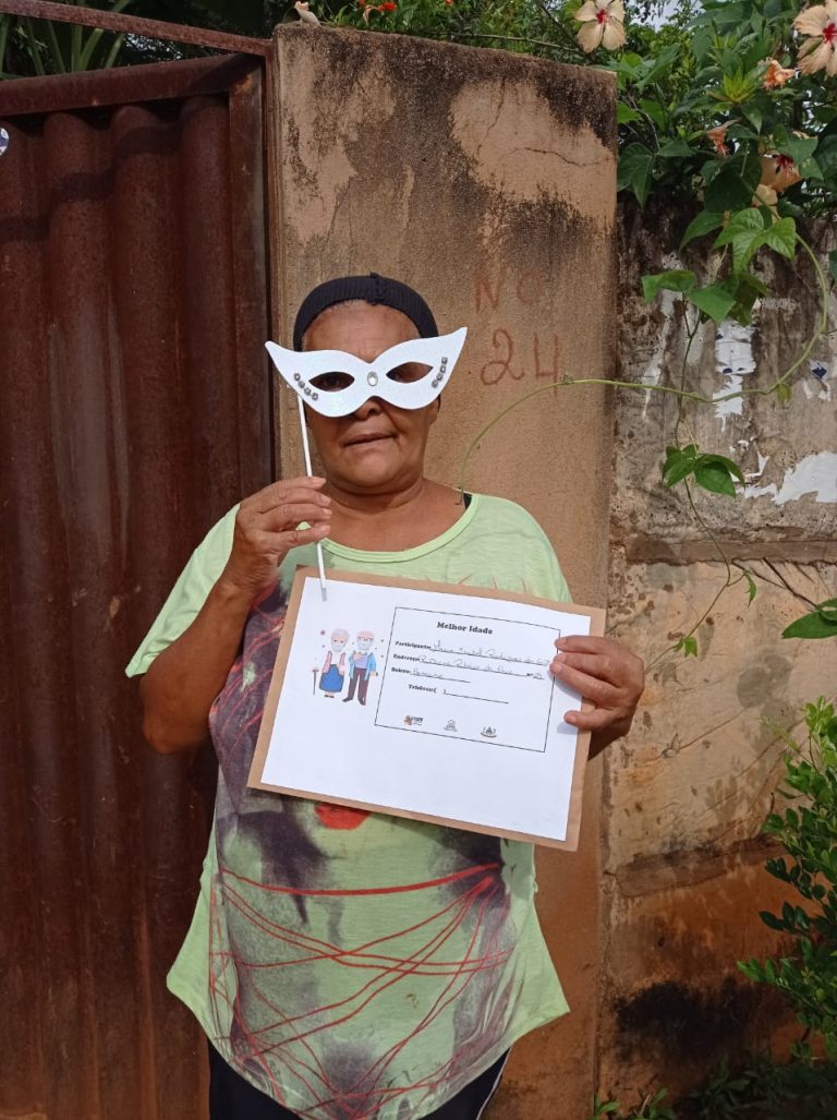 Carnaval em Casa para Idosos e Crianças