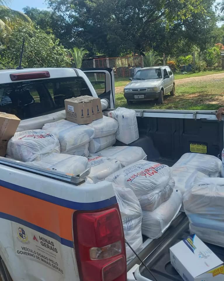 Famílias vulneráveis de Comunidades Rurais recebem cestas básicas em Lassance